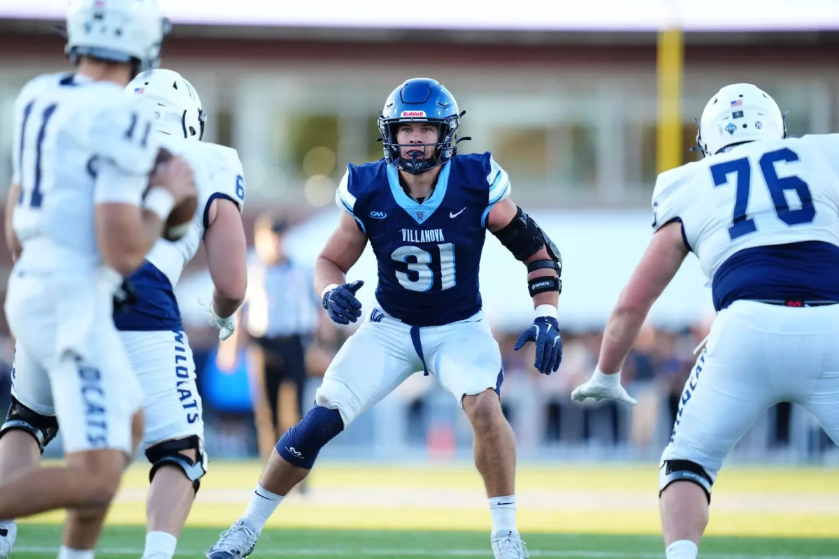 Junior linebcker Shane Hartzell registered a career-best 20 tackles in Villanova’s 14-6 win over New Hampshire.